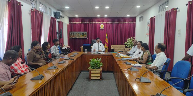 வர்த்தமானியை இரத்து செய்யாமல் ‘வாயால் விடுவிக்கப்பட்ட’ வடக்கின் காணிக்குள் நுழைய தமிழர்களுக்குத் தடை