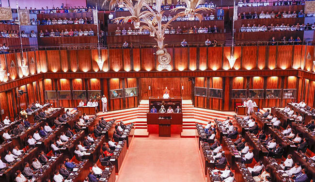 2007ஆம் ஆண்டின் 07ஆம் இலக்க கம்பெனிகள் (திருத்தச்) சட்டமூலம் திருத்தங்களுடன் பாராளுமன்றத்தில் நிறைவேற்றப்பட்டது