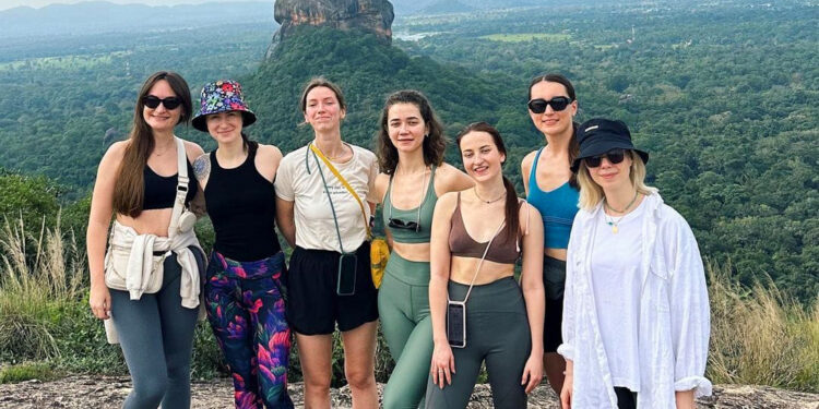 ஜூலை மாதத்தின் இதுவரையான காலப்பகுதியில் 145,000 சுற்றுலாப் பயணிகள் நாட்டுக்கு வருகை 