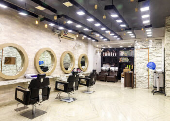 கண்டியில் அழகுக்கலை நிலையத்தில் மயங்கி விழுந்த ஏழு பெண்கள்