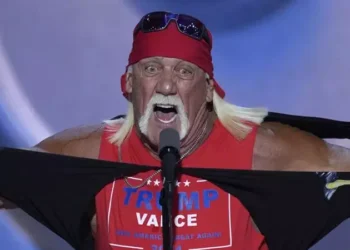 மல்யுத்த வீரர் ஹல்க் ஹோகன் 71 வயதில் காலமானார்!