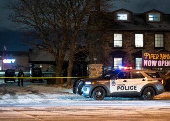 அமெரிக்காவில் இரவு நேர களியாட்ட விடுதியில் துப்பாக்கிச் சூடு ; 4 பேர் பலி ; 14 பேர் காயம்