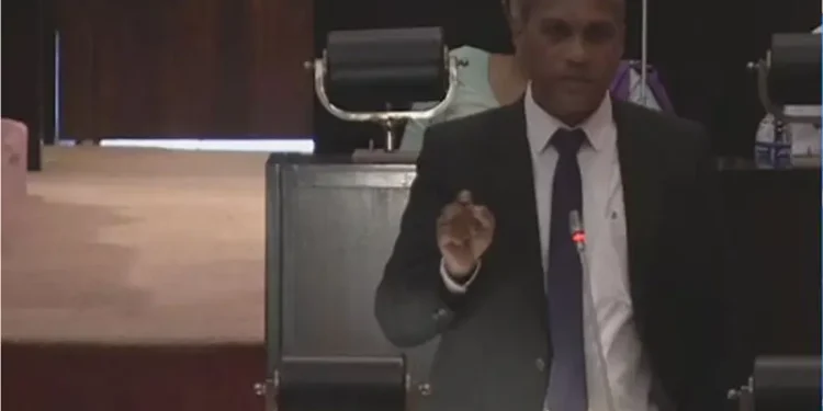 மன்னார், வவுனியா மற்றும் முல்லைத்தீவு மாவட்டங்களின் காணி பிரச்சினைகளுக்கு விரைவில் தீர்வு – சுசில் ரணசிங்க