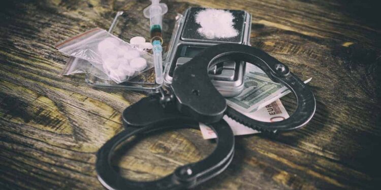 போதைப் பொருட்களுடன் சந்தேகநபர்கள் இருவர் கைது!