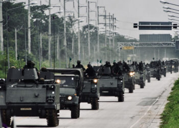 தாய்லாந்து கம்போடிய படையினர் எல்லையில் மோதல் – விமான தாக்குதல்கள்