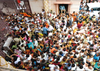 உத்தராகண்ட் ஹரித்வார் மானசா தேவி கோயிலில் கடும் நெரிசல்: 6 பேர் உயிரிழப்பு