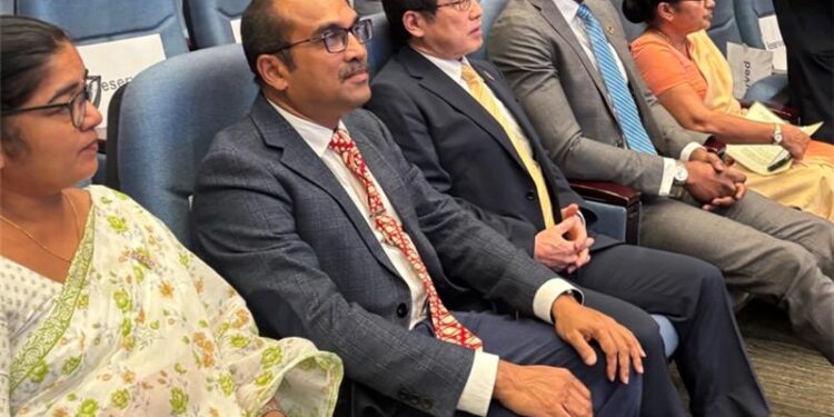 பொது இடங்களில் பாலியல் துன்புறுத்தலை முடிவுக்குக் கொண்டு வர தேசிய பிரச்சாரம் : அவசர தொலைபேசி இலக்கங்களும் அறிமுகம் !