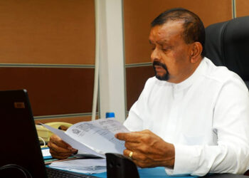 முன்னாள் அமைச்சர் எஸ்.எம் சந்திரசேன கைது