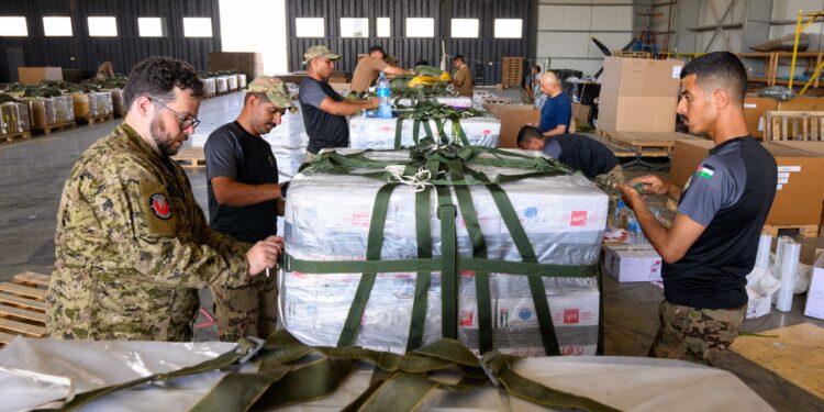 காசாவிற்குள் மனிதாபிமான உதவிகளை விமானம் மூலம் போட்டது கனடா -இஸ்ரேலிற்கு எதிராக கடும் குற்றச்சாட்டு