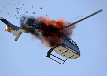 கானாவில் ஹெலிகாப்டர் விபத்து ; 2 அமைச்சர்கள் உட்பட 8 பேர் பலி!