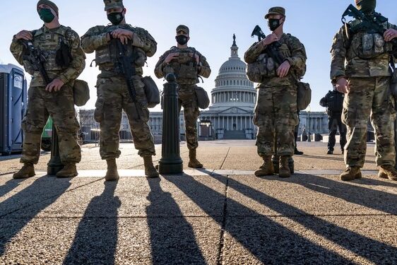 வோசிங்டனின் பொலிஸ் பிரிவை தனது கட்டுப்பாட்டின் கீழ் கொண்டுவந்தார் டிரம்ப் – குற்றச்செயல்கள் அதிகரித்ததால் இந்த நடவடிக்கை என தெரிவிப்பு