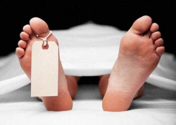 ஓடும் பேருந்திலிருந்து தவறி விழுந்து இளைஞன் பலி!