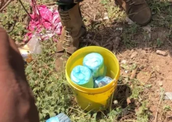 பாடசாலைக் காணிக்குள் கிடந்த கைக்குண்டுகளால் பரபரப்பு