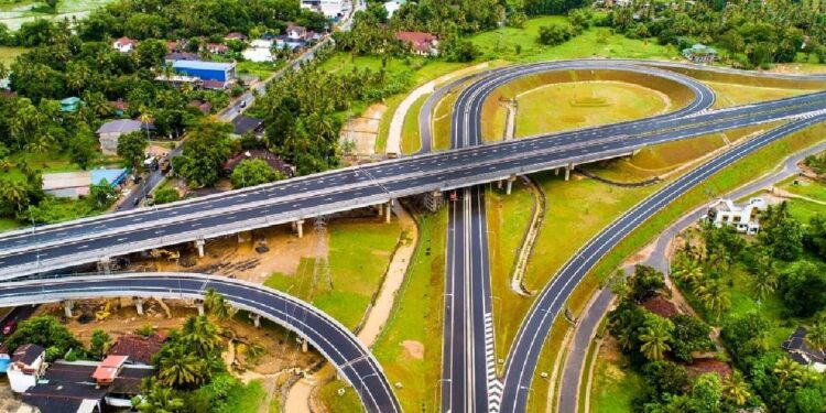 மத்திய அதிவேக வீதியின் கட்டுமானப் பணிகள் மீண்டும் ஆரம்பம்!