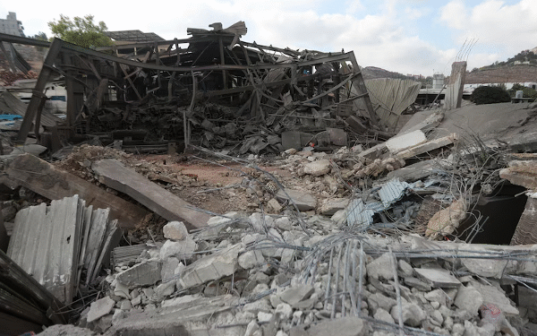 லெபனான் மீது இஸ்ரேல் தாக்குதல் : குழந்தைகள் உட்பட 5 பேர் பலி