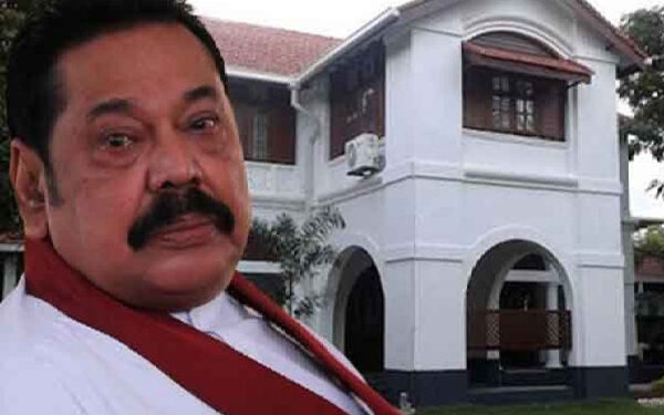 வீட்டை விட்டு வெளியேறுகிறார் மஹிந்த!