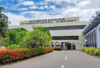 தந்தை மரணம் : நாடு திரும்பிய கிரிக்கெட் வீரர்!