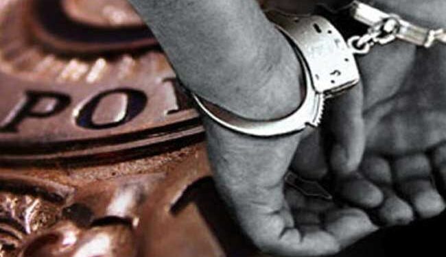 கஞ்சா கடத்திய கான்ஸ்டபிள் கைது!