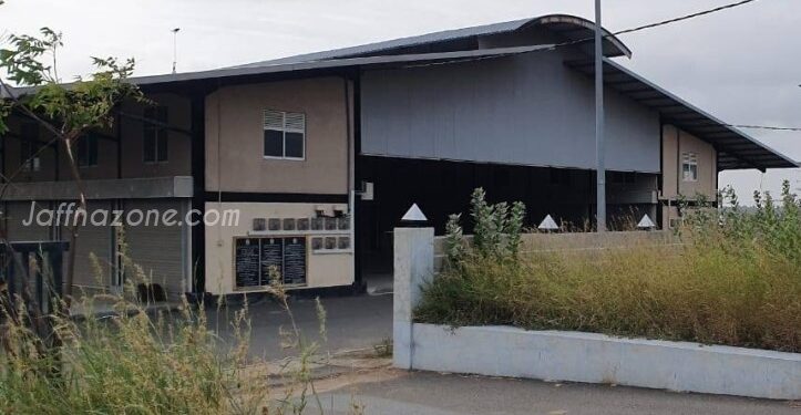 திறந்து மறுநாளே மூடப்பட்ட மட்டுவில் பொருளாதார மத்திய நிலையம் – நாளை அங்குரார்ப்பணம்!