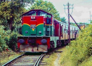 ரயில் வர்த்தகர்களுக்கு கடுமையான சட்டம்!