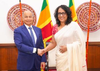 பிரதமரைச் சந்தித்தார் : உலக நீர்விளையாட்டு மற்றும் ஆசிய ஒலிம்பிக் சபையின் பணிப்பாளர் நாயகம்