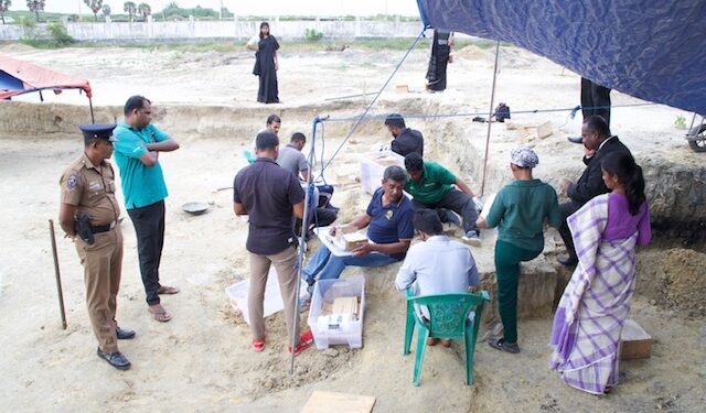 செம்மணி மனிதப் புதைகுழியில் மேலும் 9 எலும்பு கூடுகள் மீட்பு!