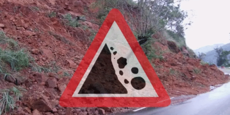 4 மாவட்டங்களுக்கு மண்சரிவு எச்சரிக்கை!