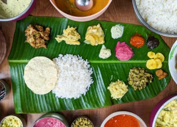 லஞ்ச் சீற்றுக்கு மாற்றீடாக வாழை இலை!