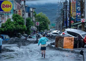 வியட்நாம் நோக்கி ‘ரகசா’ புயல்!