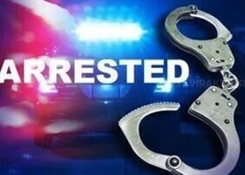 மாணவர்களுக்கு இலத்திரனியல் சிகரட்டுகளை விற்பனை செய்த பெண் கைது!