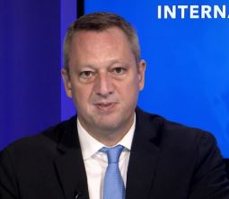 கடன் மறுசீரமைப்பு மூலம் இலங்கை மீட்சிப் பாதையில் : ஏட்ரியன்