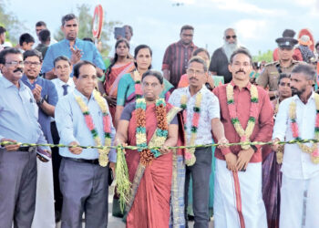 முல்லைத்தீவு கடற்கரையில் சுற்றுலாத் தின நிகழ்வு