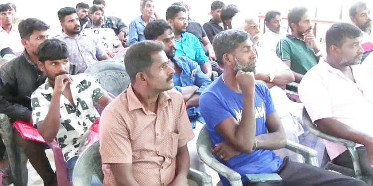 கடற்றொழில் சட்டங்கள் தொடர்பில் இளம் மீனவர்களுடன் கலந்துரையாடல்