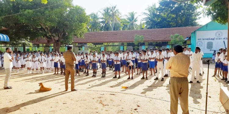 நாவற்குழியில் விழிப்புணர்வு!