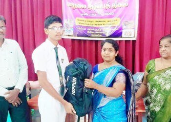 உடுப்பிட்டியில் மாணவர்களுக்கு கற்றல் உபகரணங்கள்!