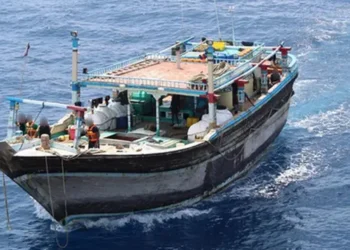 படகிற்குள் போதைப்பொருள்!