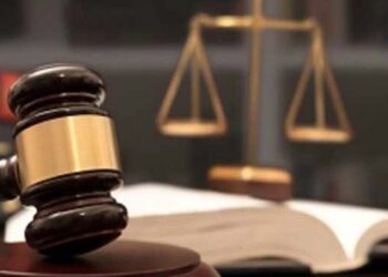 ஆசிரியர்கள் இடமாற்றம் : வழக்குத் தாக்கல்!