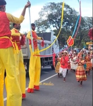 கிளிநொச்சியில் கண்களை கவர்ந்த பாரம்பரிய நடனங்கள்!