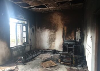 பிரதேச சபை உறுப்பினரின் வீடு தீக்கிரை!