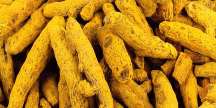 சட்டவிரோதமாக இறக்குமதி செய்யப்பட்ட மஞ்சள் மற்றும் கிரீம்களுடன் ஒருவர் கைது!