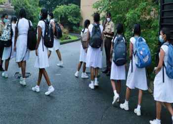 மாணவர்கள் மனஅழுத்தத்தால் பாதிப்பு!