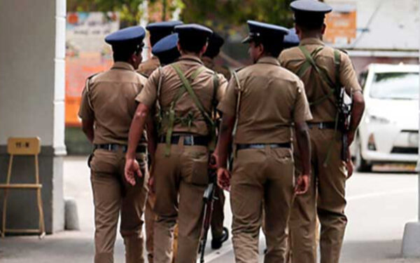 பொலிஸார் வரும்வரை வைத்தியசாலைக்கு செல்ல மாட்டேன் என பிடிவாதம் பிடித்தநபர்!