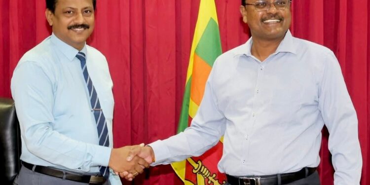 யாழ். பிரதேச செயலாளர் வட மாகாண சபைக்கு இடமாற்றம்!