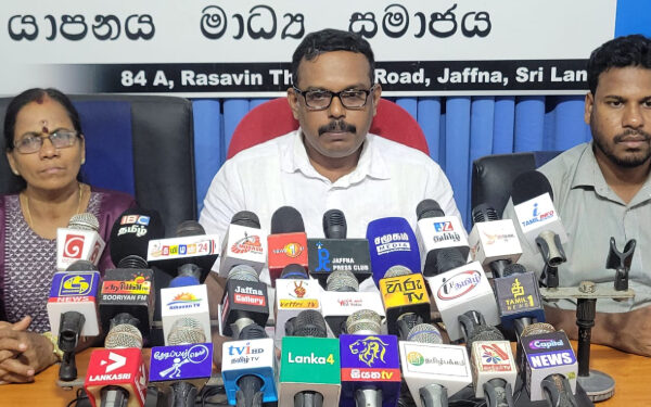 யாழ். பல்கலை பதிவாளர் பொறுப்பற்ற நடவடிக்கை – ஊழியர் சங்கம் குற்றச்சாட்டு!