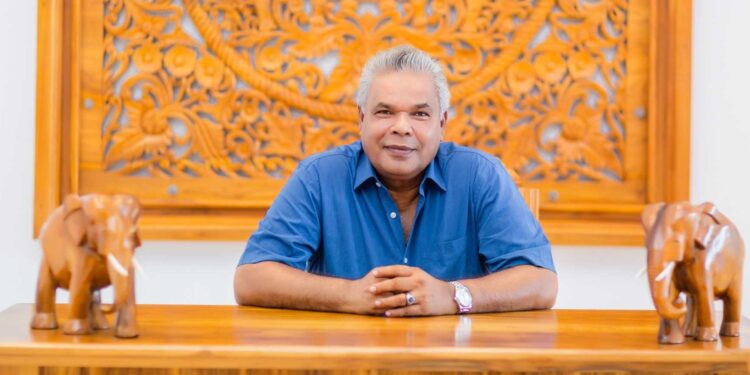 ‘கிளீன் ஸ்ரீலங்கா’ திட்டத்துக்கு தொழிலதிபர் டட்லி சிறிசேன நிதிப் பங்களிப்பு