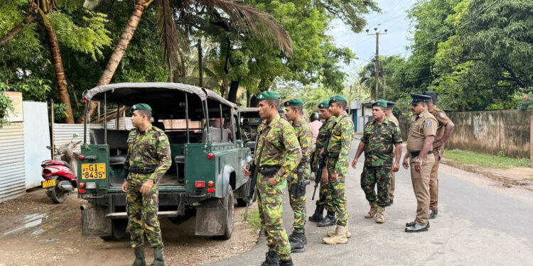 யாழில் முற்றுகையிடப்பட்ட வீடு!