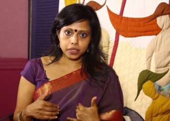 பொது வாழ்க்கையிலிருந்து அழிக்கப்படும் பெண்கள்!