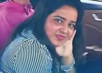 சிக்கியது இஷாராவின் தொலைபேசி!