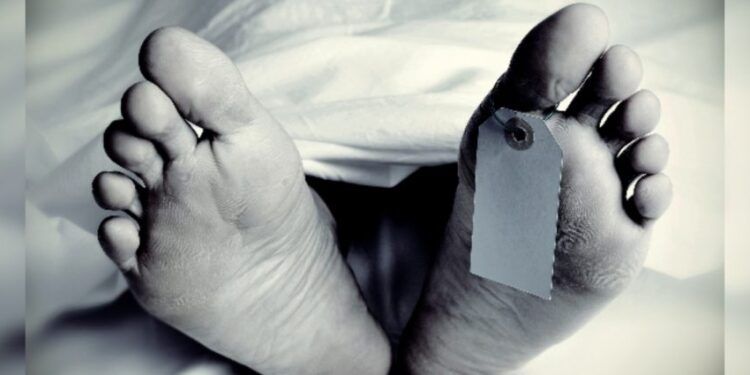 தனிமையில் வசித்து வந்த மூதாட்டிகள் சடலமாக மீட்பு