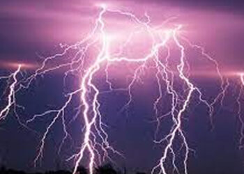 மின்னல் தாக்கி ஒருவர் உயிரிழப்பு!